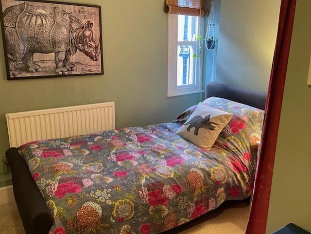 The Totnes Guest House. Upstairs At Zappa'S Luaran gambar